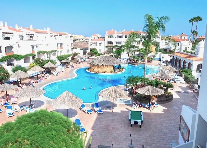 Beautiful 4 Bedroom House With Phenomenal Golf And Mountain Views Aparthotel 4*