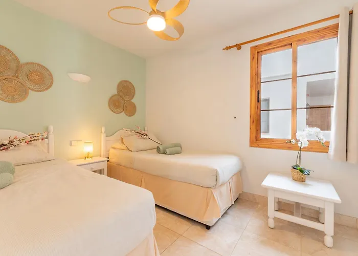 Aparthotel Beautiful 4 Bedroom House With Phenomenal Golf And Mountain Views