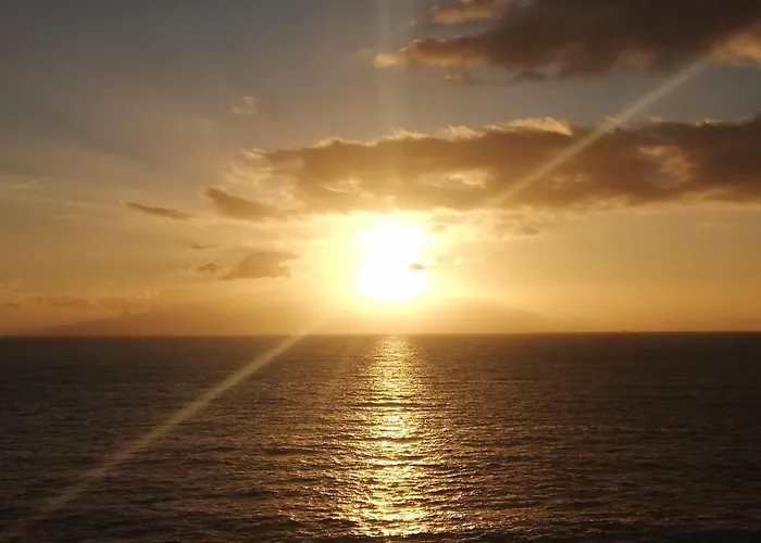 Aparthotel Beautiful 4 Bedroom House With Phenomenal Golf And Mountain Views San Miguel de Abona