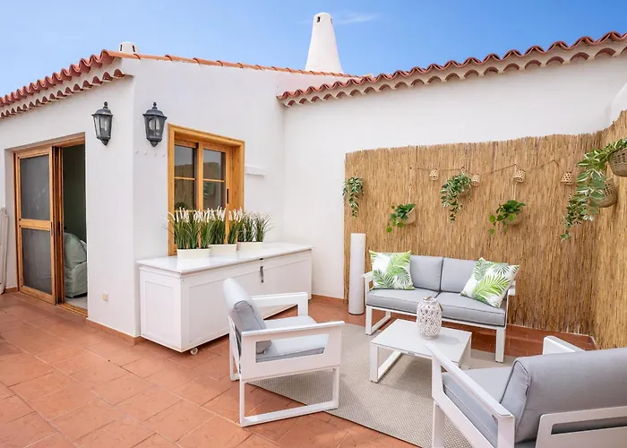 Beautiful 4 Bedroom House With Phenomenal Golf And Mountain Views Aparthotel