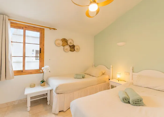 Beautiful 4 Bedroom House With Phenomenal Golf And Mountain Views Aparthotel
