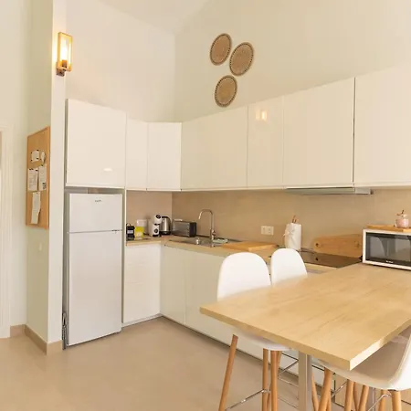 Beautiful 4 Bedroom House With Phenomenal Golf And Mountain Views 4*