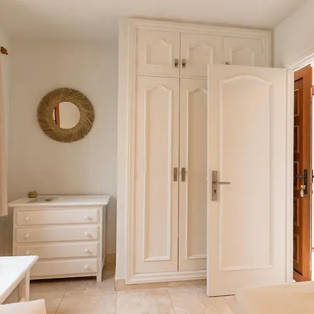 Apartahotel Beautiful 4 Bedroom House With Phenomenal Golf And Mountain Views