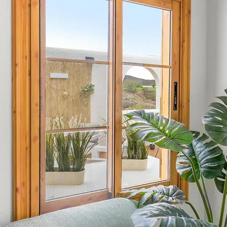 Beautiful 4 Bedroom House With Phenomenal Golf And Mountain Views Appart hôtel *