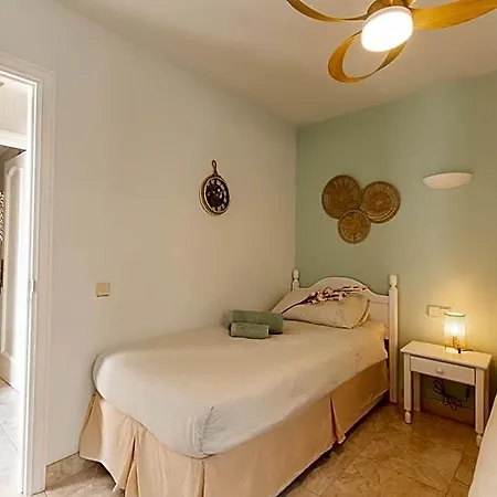 Apartmanhotel Beautiful 4 Bedroom House With Phenomenal Golf And Mountain Views