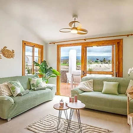 Beautiful 4 Bedroom House With Phenomenal Golf And Mountain Views 4* San Miguel de Abona