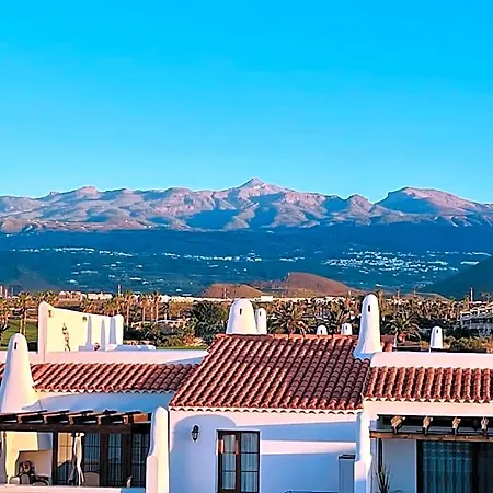 Beautiful 4 Bedroom House With Phenomenal Golf And Mountain Views Apartahotel 4*