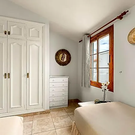 Beautiful 4 Bedroom House With Phenomenal Golf And Mountain Views San Miguel de Abona