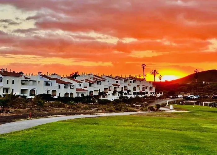 شقة فندقية Beautiful 4 Bedroom House With Phenomenal Golf And Mountain Views سان ميغيل ذي أبونا
